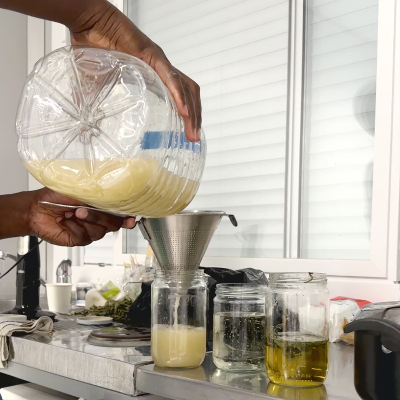 Home Affairs HISTOIRE D'INFUSION / INFUSION STORY